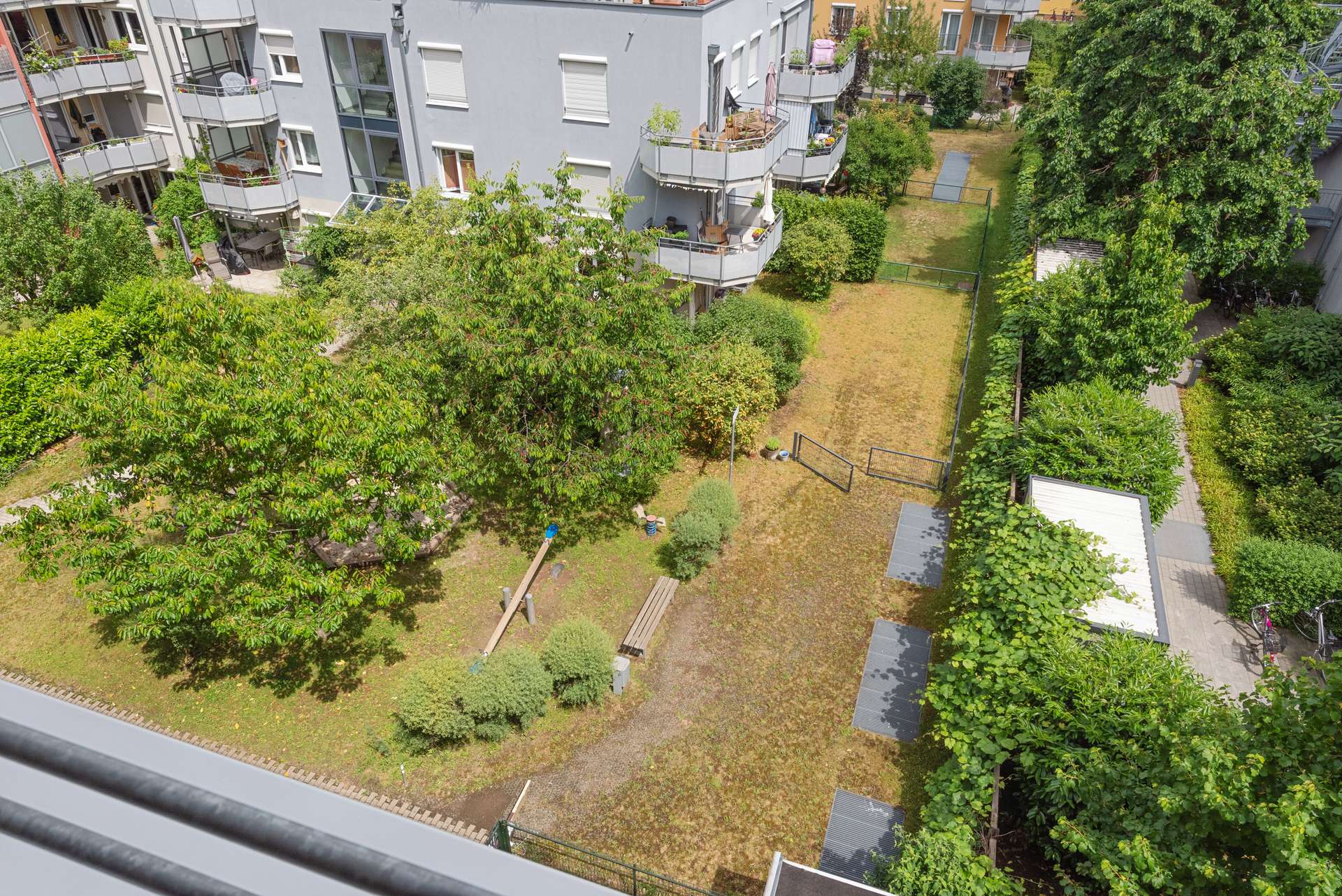 Gut ausgestattete 3 Zimmer Wohnung mit Süd-West-Balkon