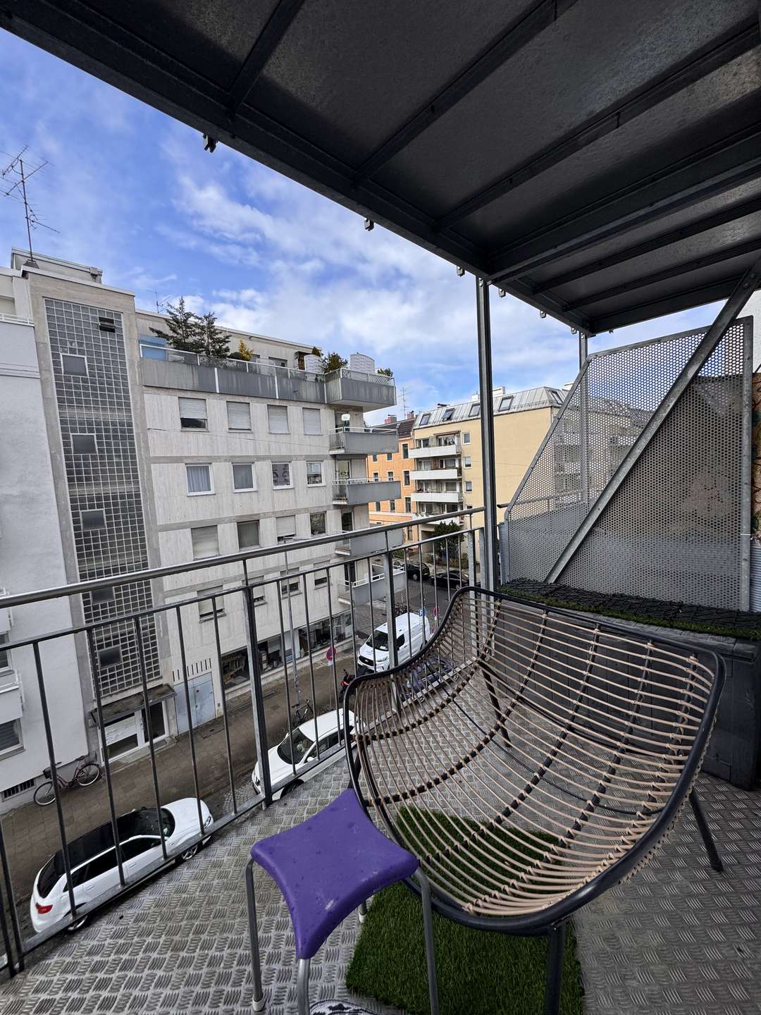 3 Zimmer Wohnung in schöner Lage von Neuhausen mit Westbalkon