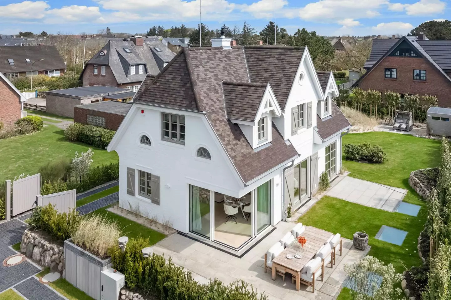 Einzigartige Architektur - Wohnen auf höchstem Niveau