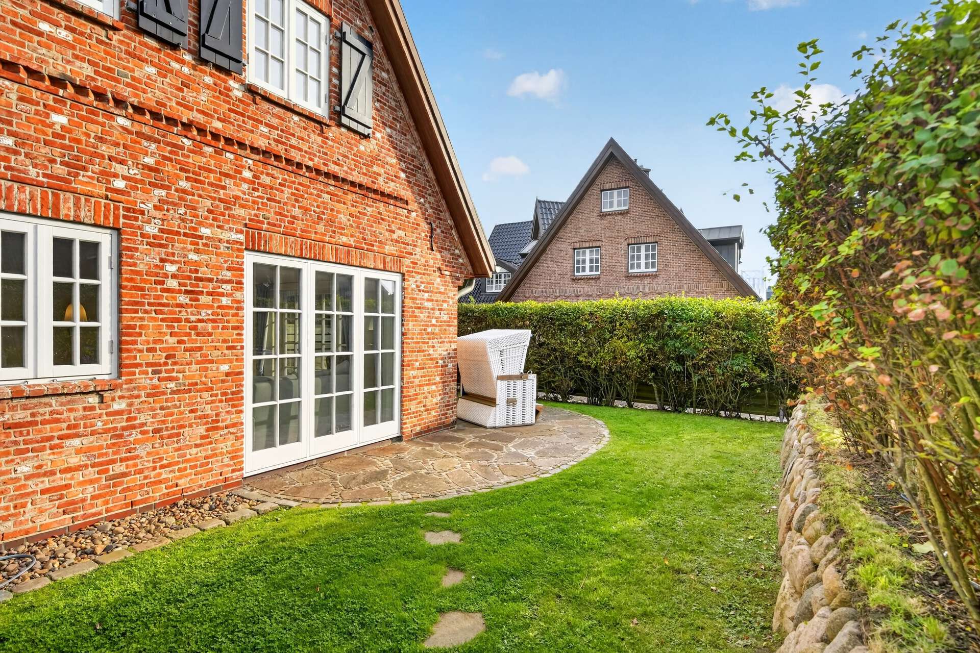 Garten mit Terrasse