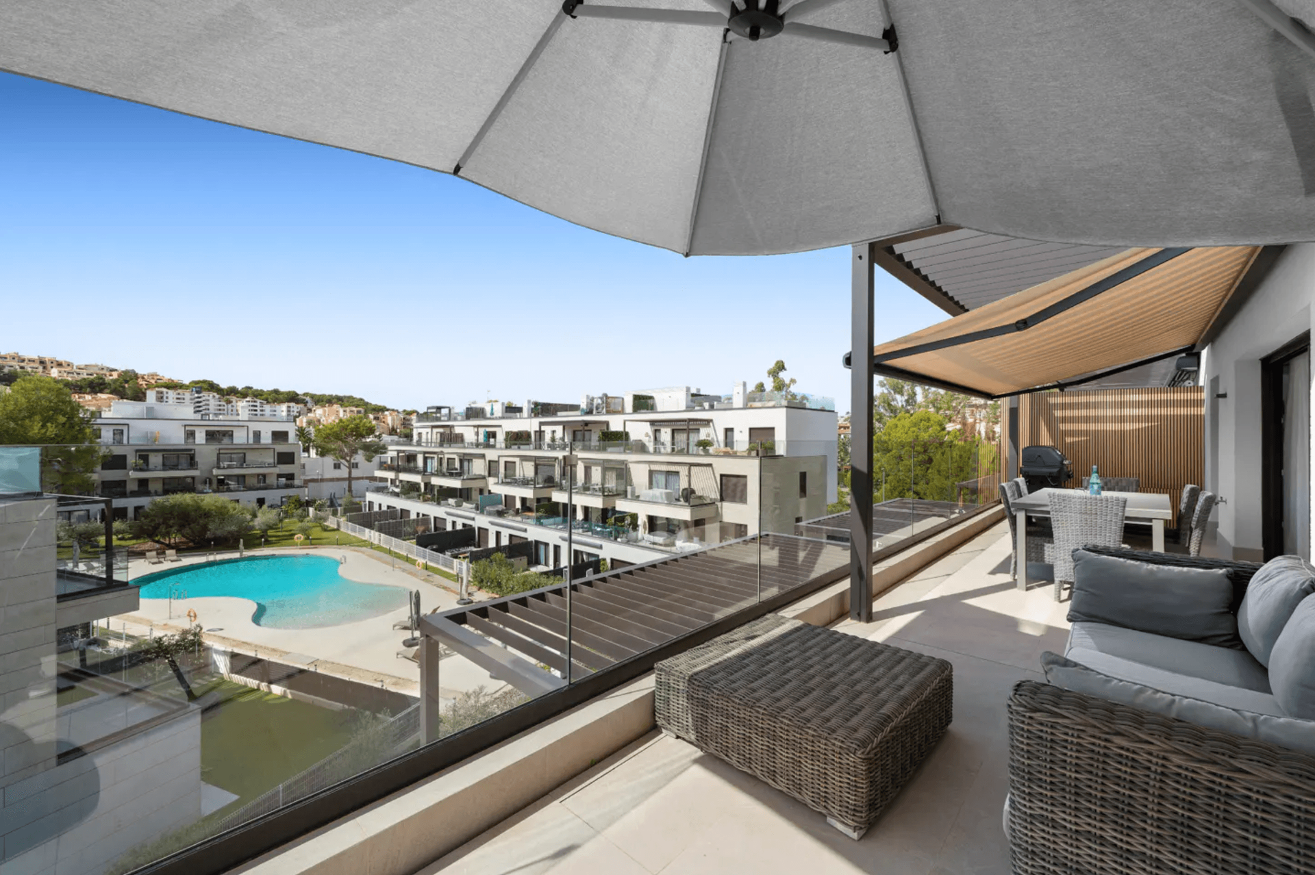 Penthouse mit eigenem Pool in Top-Lage von Santa Ponça
