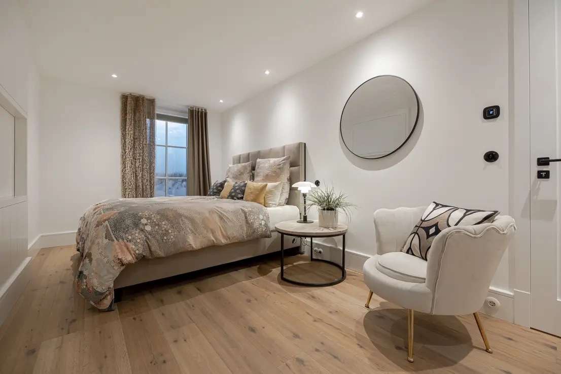 Schlafzimmer UG