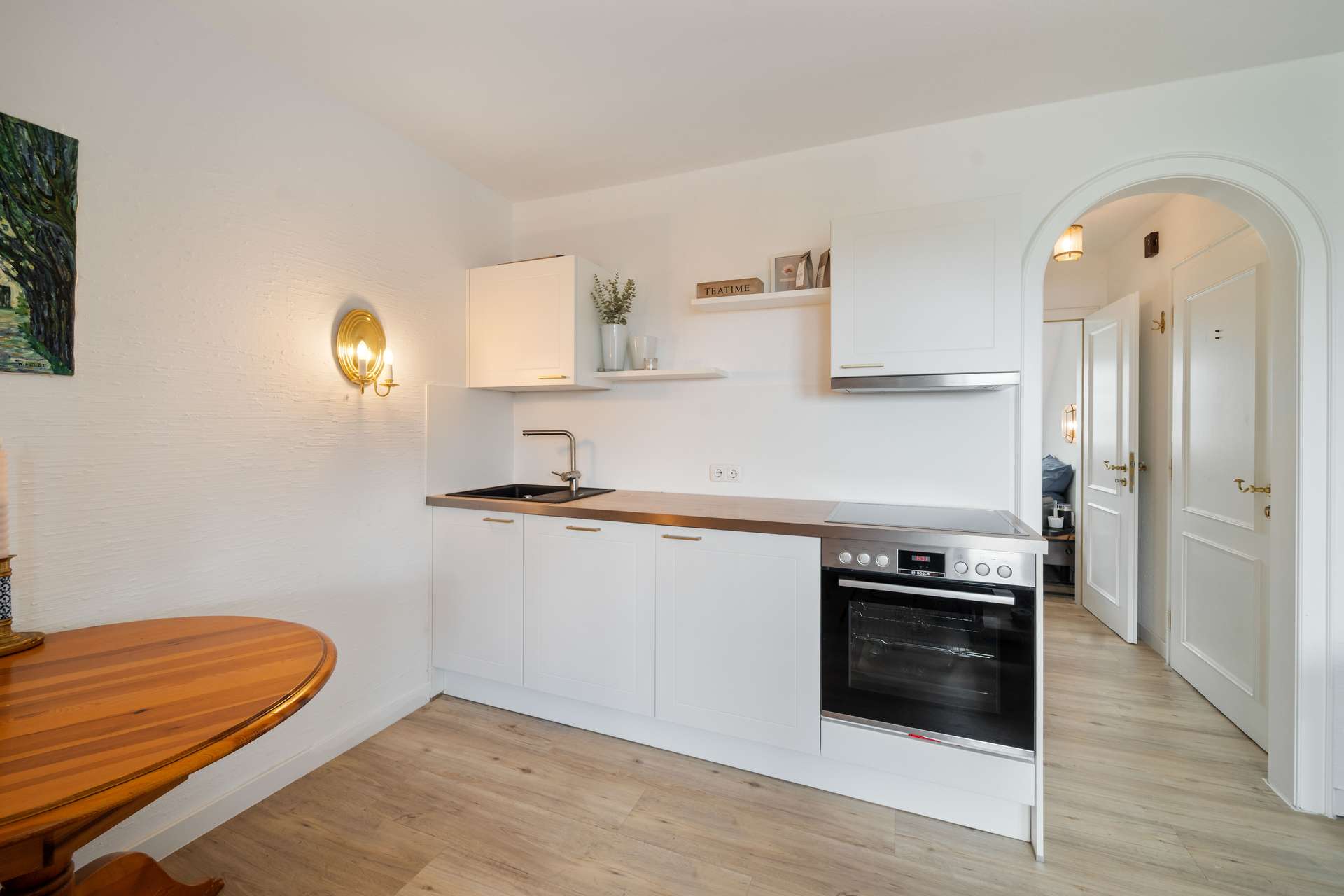 Seltene Gelegenheit unter Reet – Charmante Dachgeschosswohnung mit Gartenplatz in Keitum