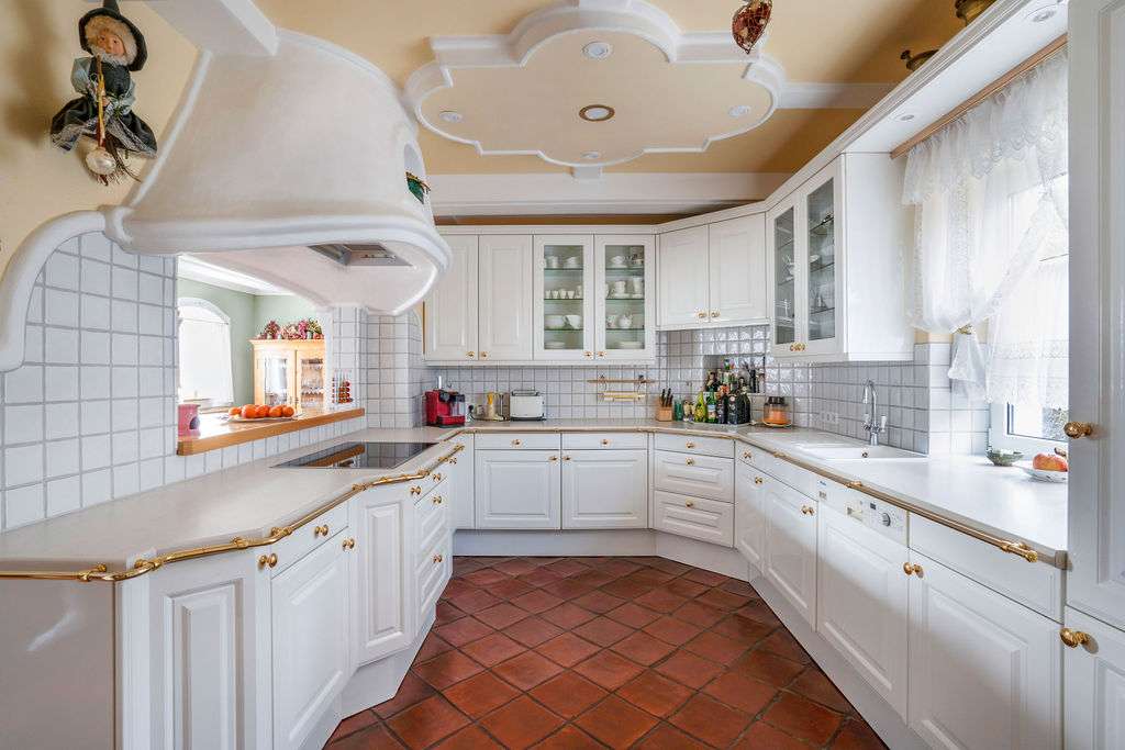 Elegante Landhausvilla in ruhiger Aussichtslage nahe Klagenfurt am Wörthersee — Bild 9