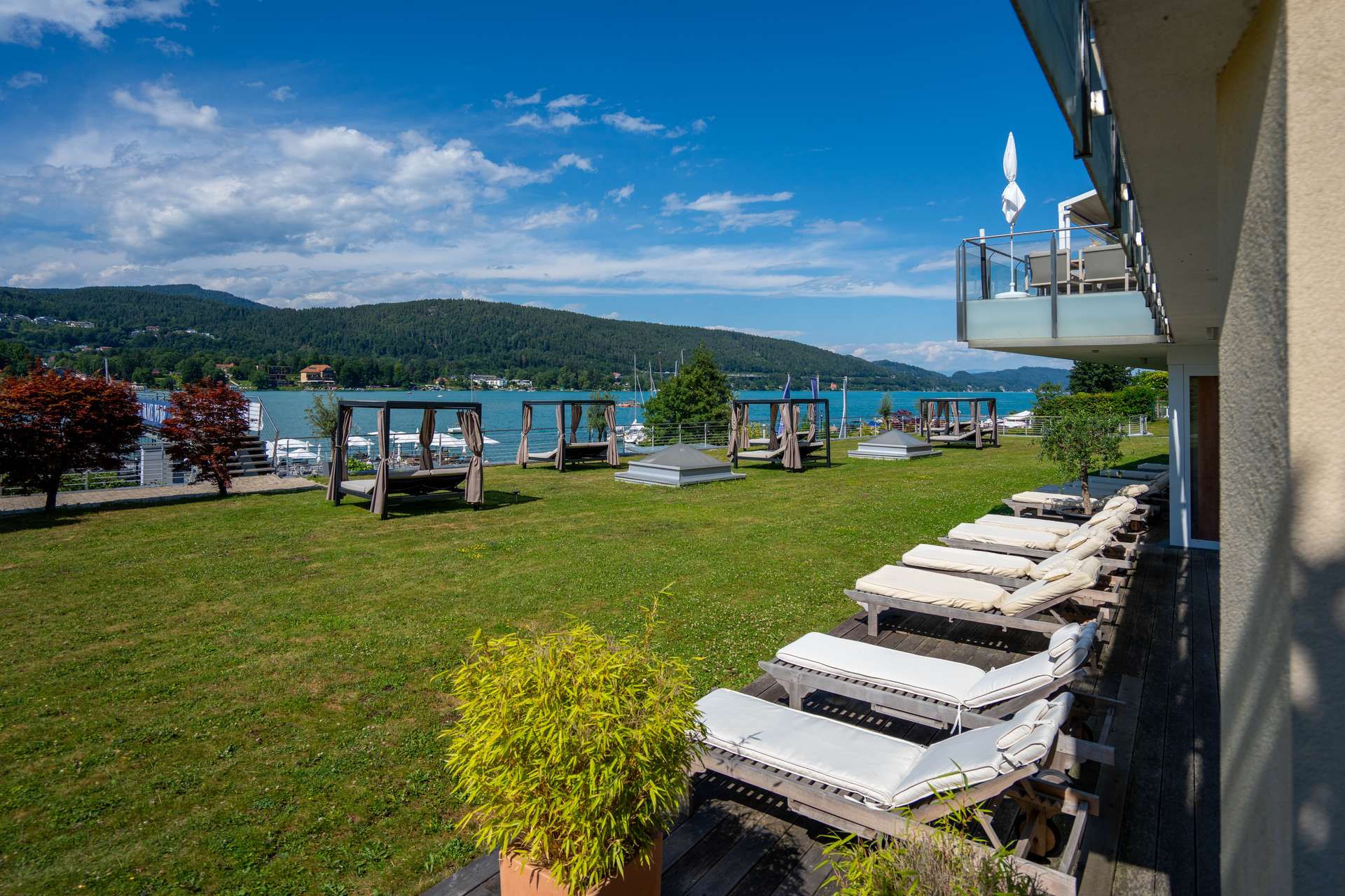 FREIZEITWOHNSITZ! 3-Zi-Gartenwohnung mit Seezugang in Velden am Wörthersee — Bild 4