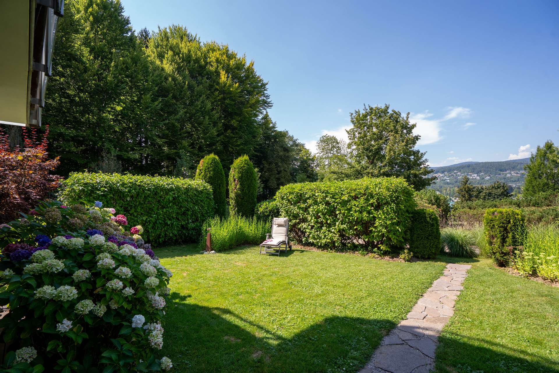 FREIZEITWOHNSITZ! 3-Zi-Gartenwohnung mit Seezugang in Velden am Wörthersee — Bild 13