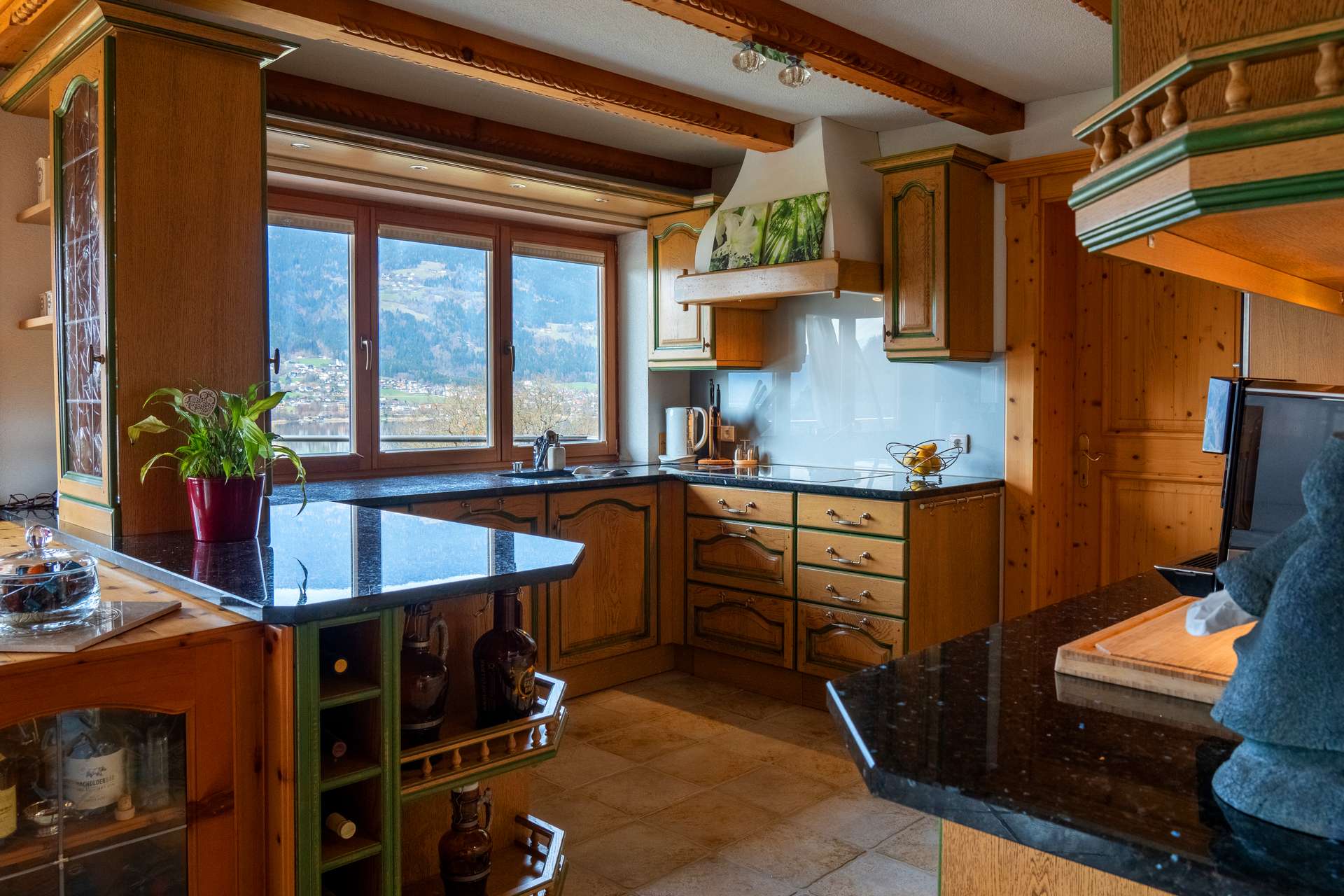 Sehenswertes Landhaus mit Panoramablick auf den Ossiacher See — Bild 9