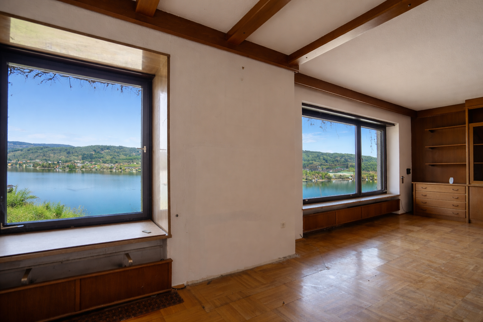 Potenzialobjekt! Wohnhaus mit Panoramaseeblick über die Maria Wörther Bucht! — Bild 5