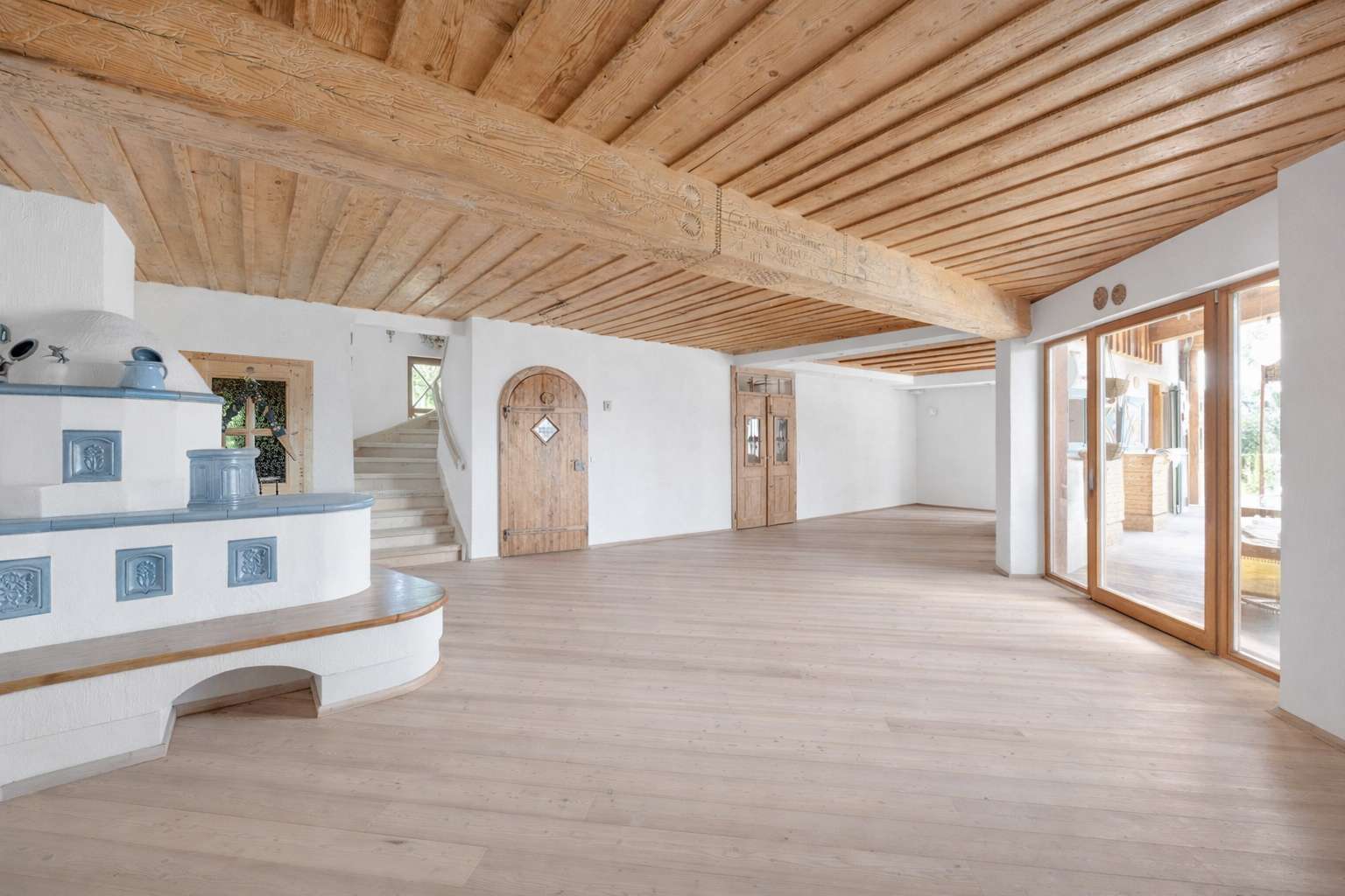 Stilvoller Landsitz mit Gästehaus auf großem Grundstück in idyllischer Wörthersee-Nähe — Bild 11
