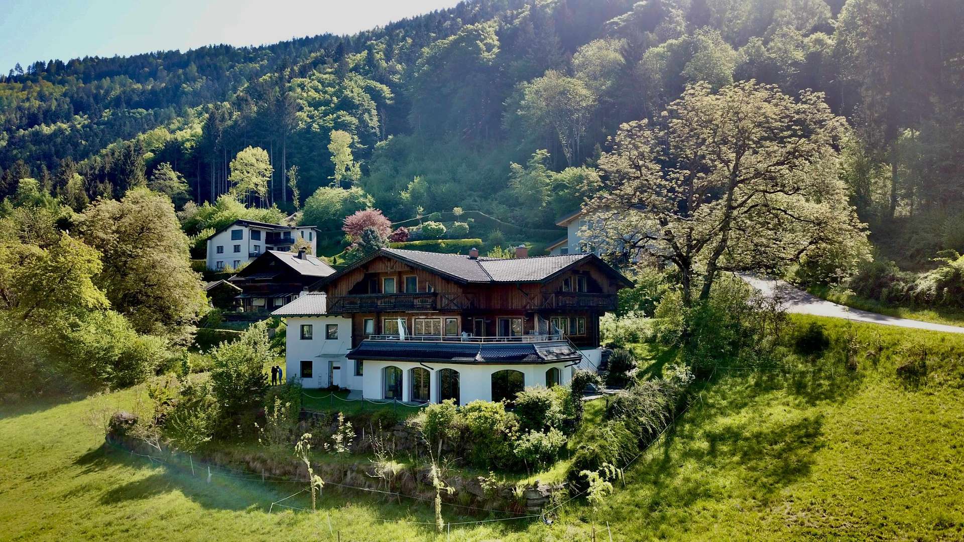 Sehenswertes Landhaus mit Panoramablick auf den Ossiacher See — Bild 2