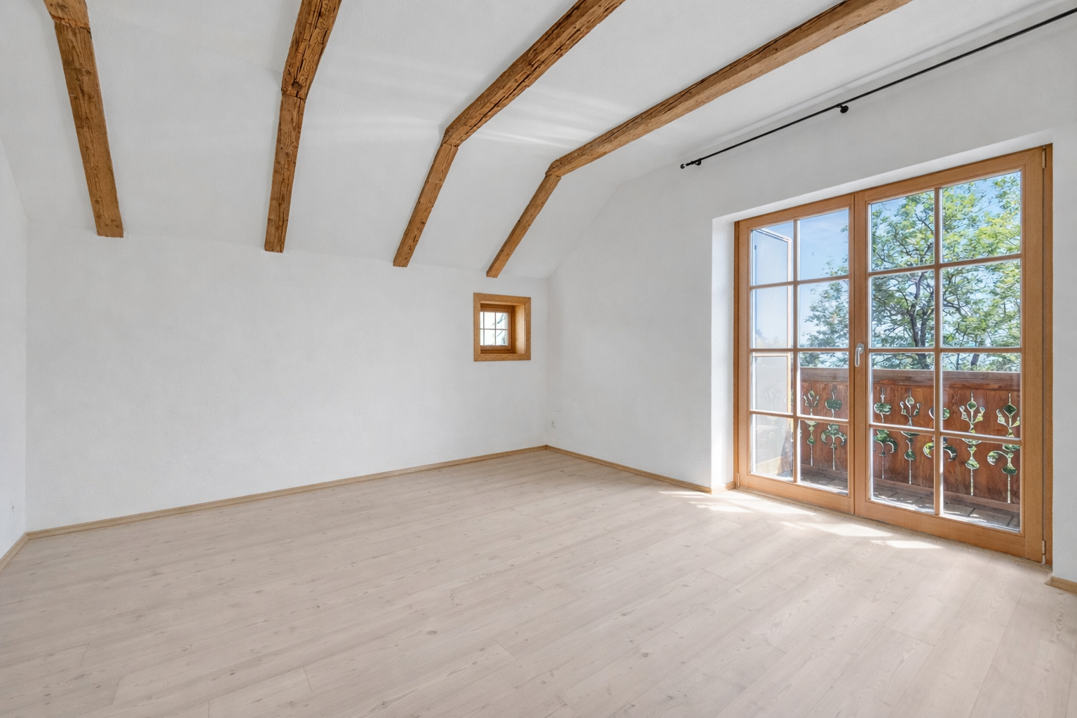 Stilvoller Landsitz mit Gästehaus auf großem Grundstück in idyllischer Wörthersee-Nähe — Bild 15