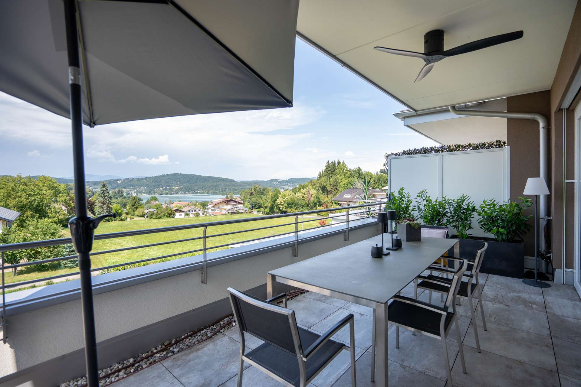 Penthouse-Juwel mit XXL-Dachterrasse und Seeblick — Bild 12