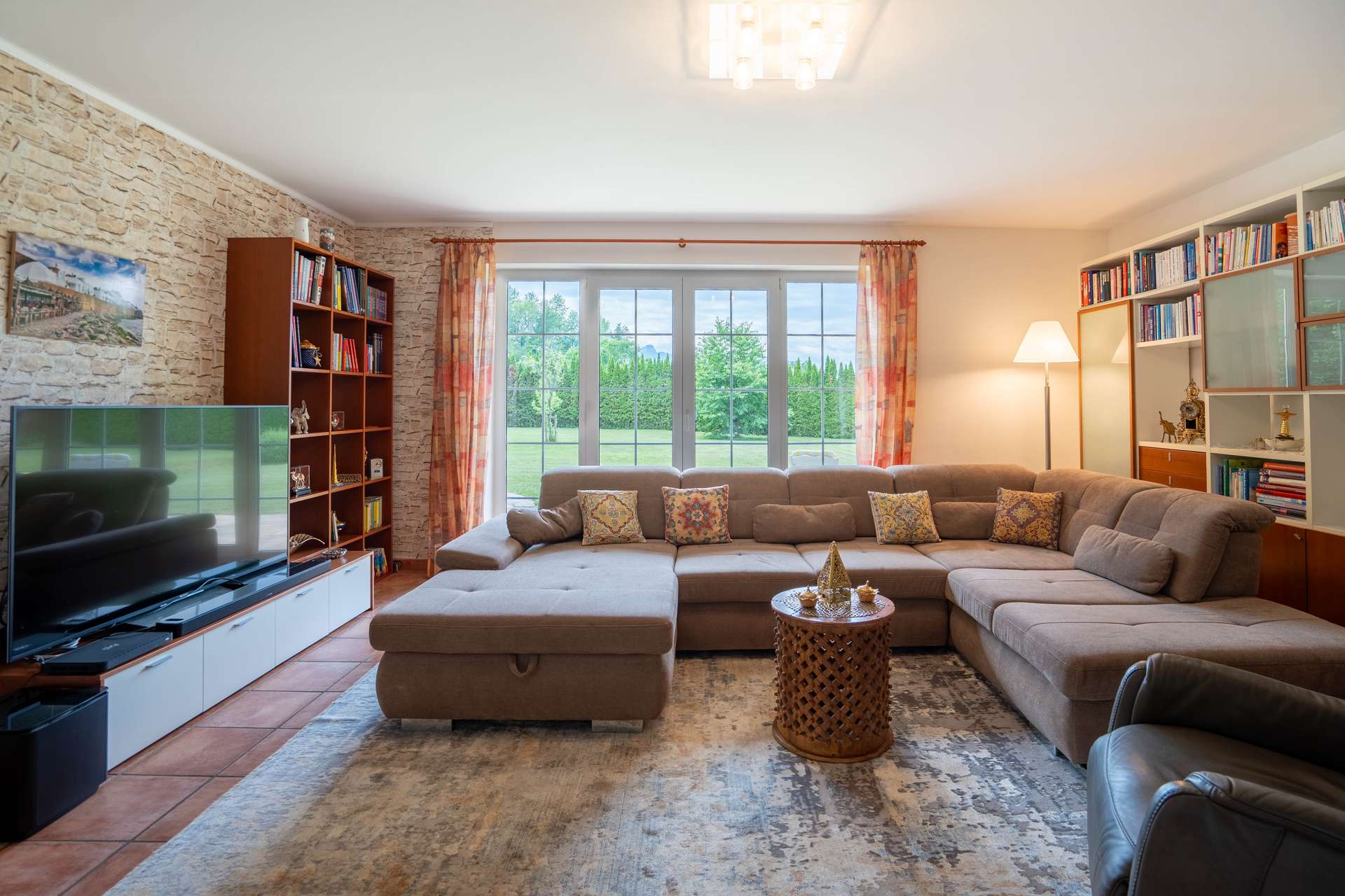 Mediterranes Wohnhaus im toskanischen Stil auf XXL-Grundstück in Schiefling am Wörthersee — Bild 7