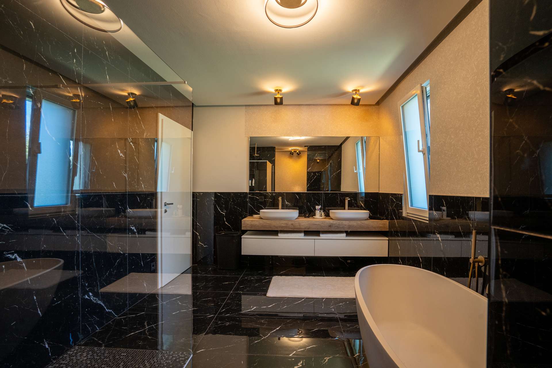 Lifestyle-Wohnhaus mit 2 Wohneinheiten in unmittelbarer Wörthersee-Nähe — Bild 11