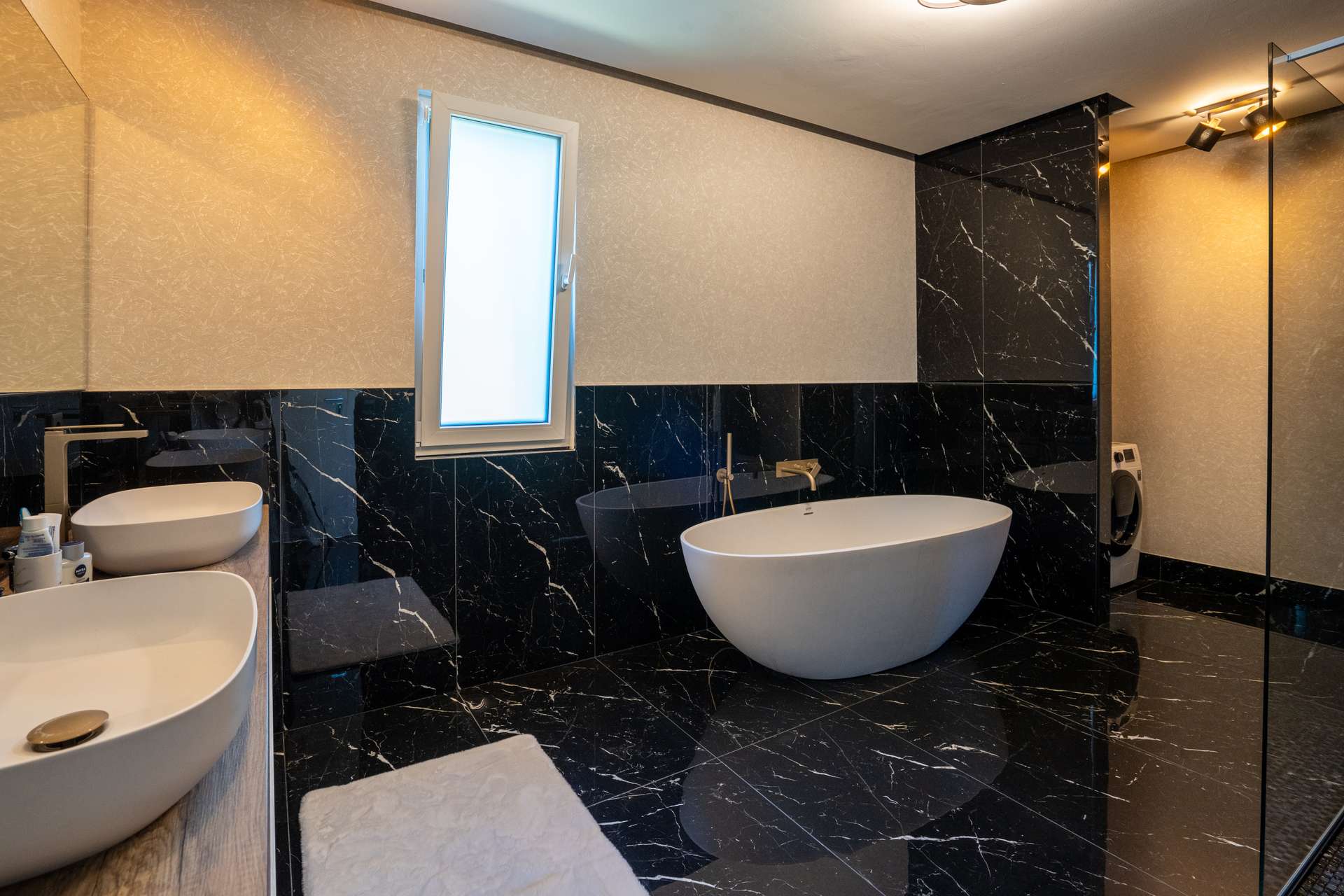 Lifestyle-Wohnhaus mit 2 Wohneinheiten in unmittelbarer Wörthersee-Nähe — Bild 12