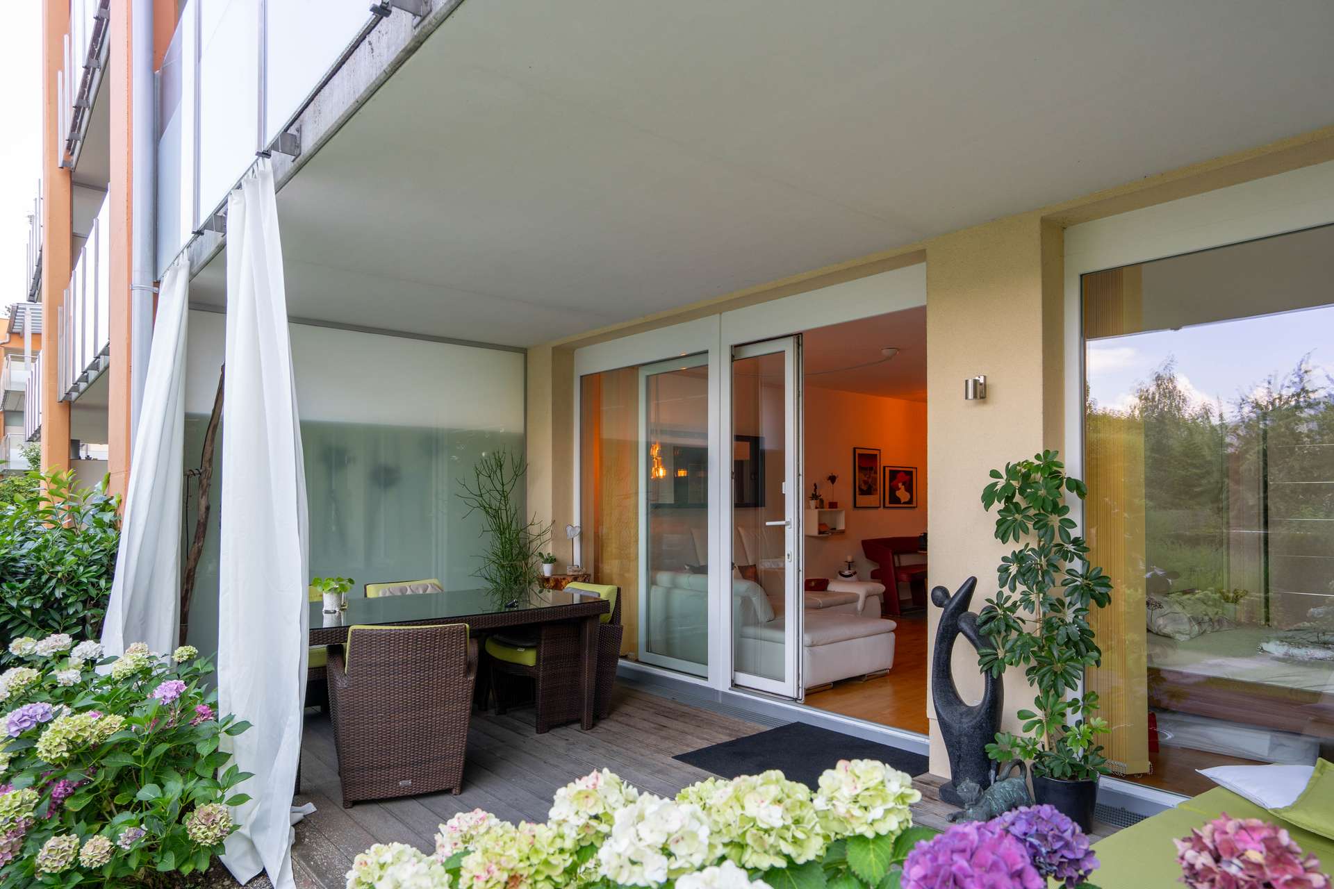 FREIZEITWOHNSITZ! 3-Zi-Gartenwohnung mit Seezugang in Velden am Wörthersee — Bild 11
