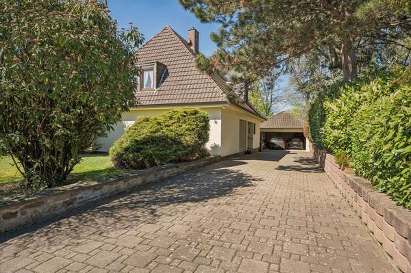 Freistehende Villa mit Potenzial in Bestlage von St. Augustin