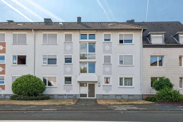 3-Zimmer-Wohnung mit Loggia und Garage – bezugsfrei