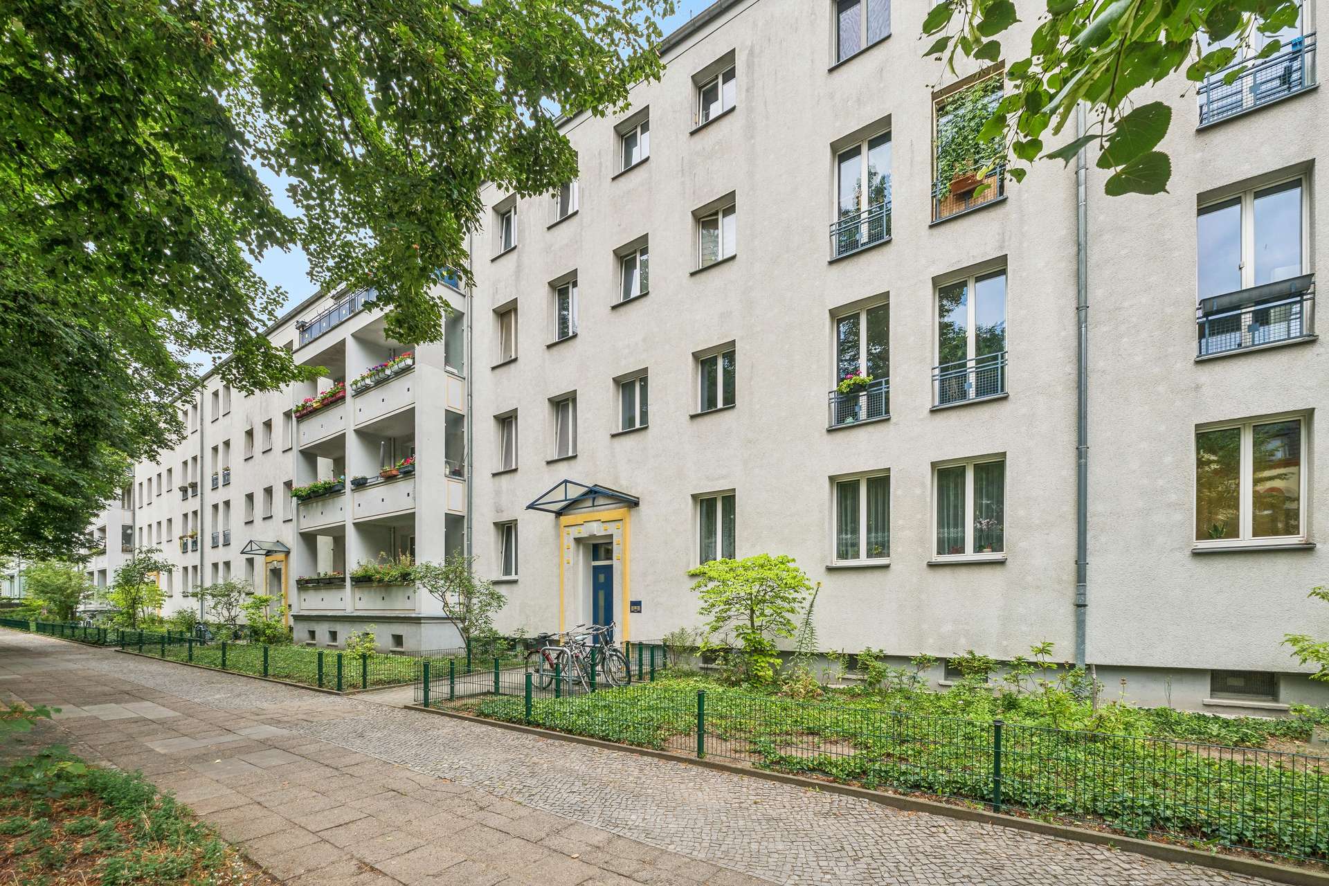Solides Wohninvestment: Zwei vermietete Eigentumswohnungen direkt nebeneinander in Berlin-Adlershof - Bild 2