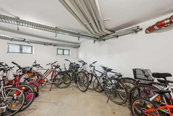Bezugsfreie, möblierte 2-Zimmer-Eigentumswohnung im 3. Obergeschoss – barrierefrei mit Aufzug - Thumbnail 17