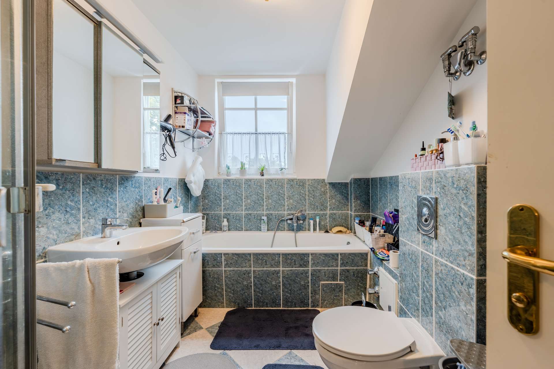 Modernisierte 2-Zimmer-Wohnung mit Teilmöblierung & Einbauküche in Berlin-Rudow - Bild 16