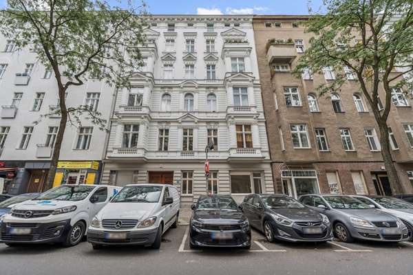 Repräsentative Altbau-Gewerbeeinheit mit umfassender Nutzungsfreiheit in Berlin-Charlottenburg - Thumbnail 19