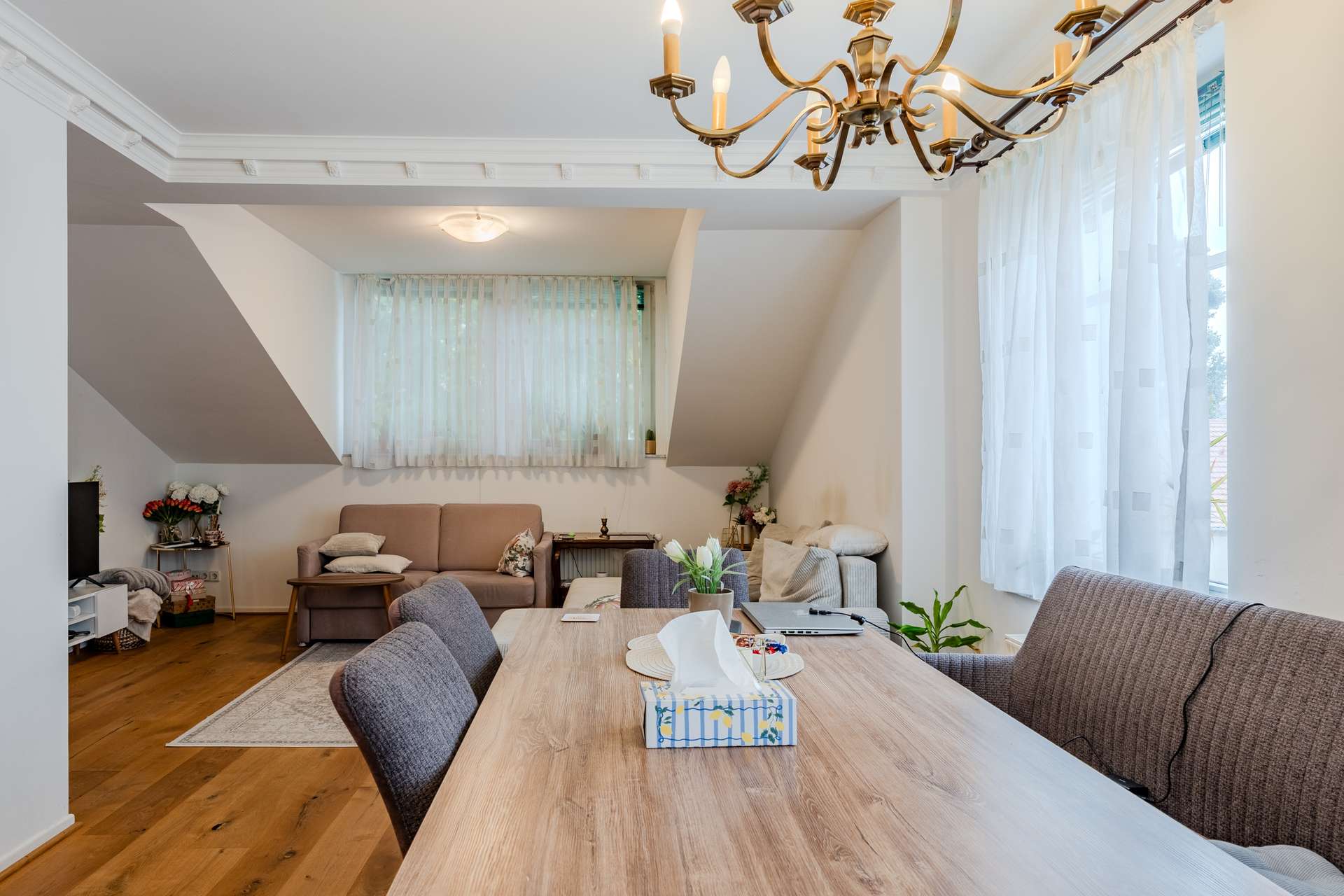 Modernisierte 2-Zimmer-Wohnung mit Teilmöblierung & Einbauküche in Berlin-Rudow - Bild 2