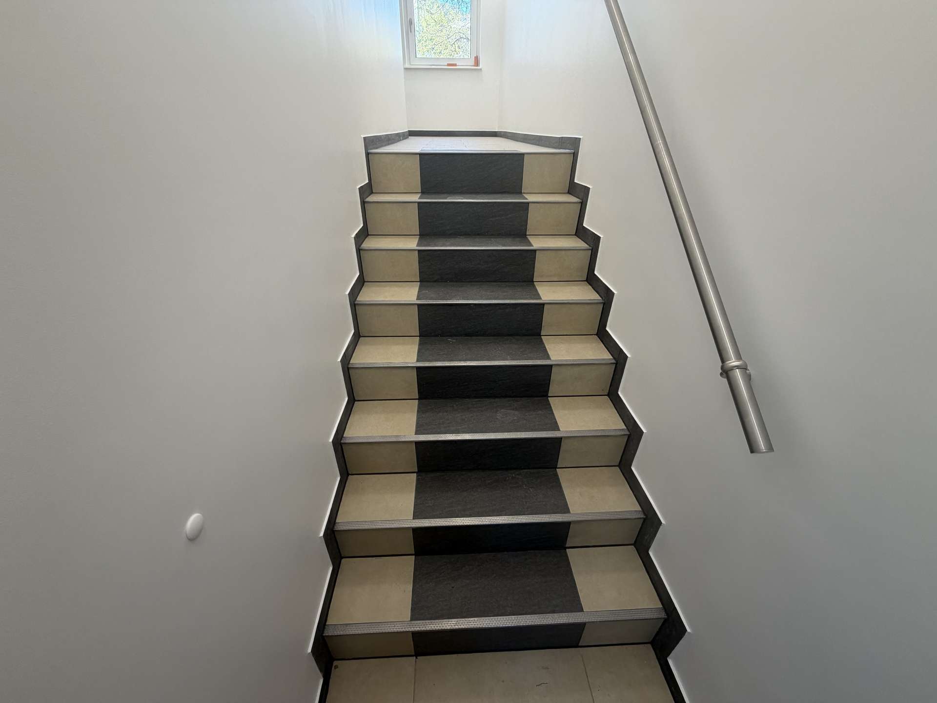 **RESERVIERT** Exklusive 2-Zimmer-EG-Wohnung kernsanierte Stadtvilla in ruhiger Lage - Bild 37