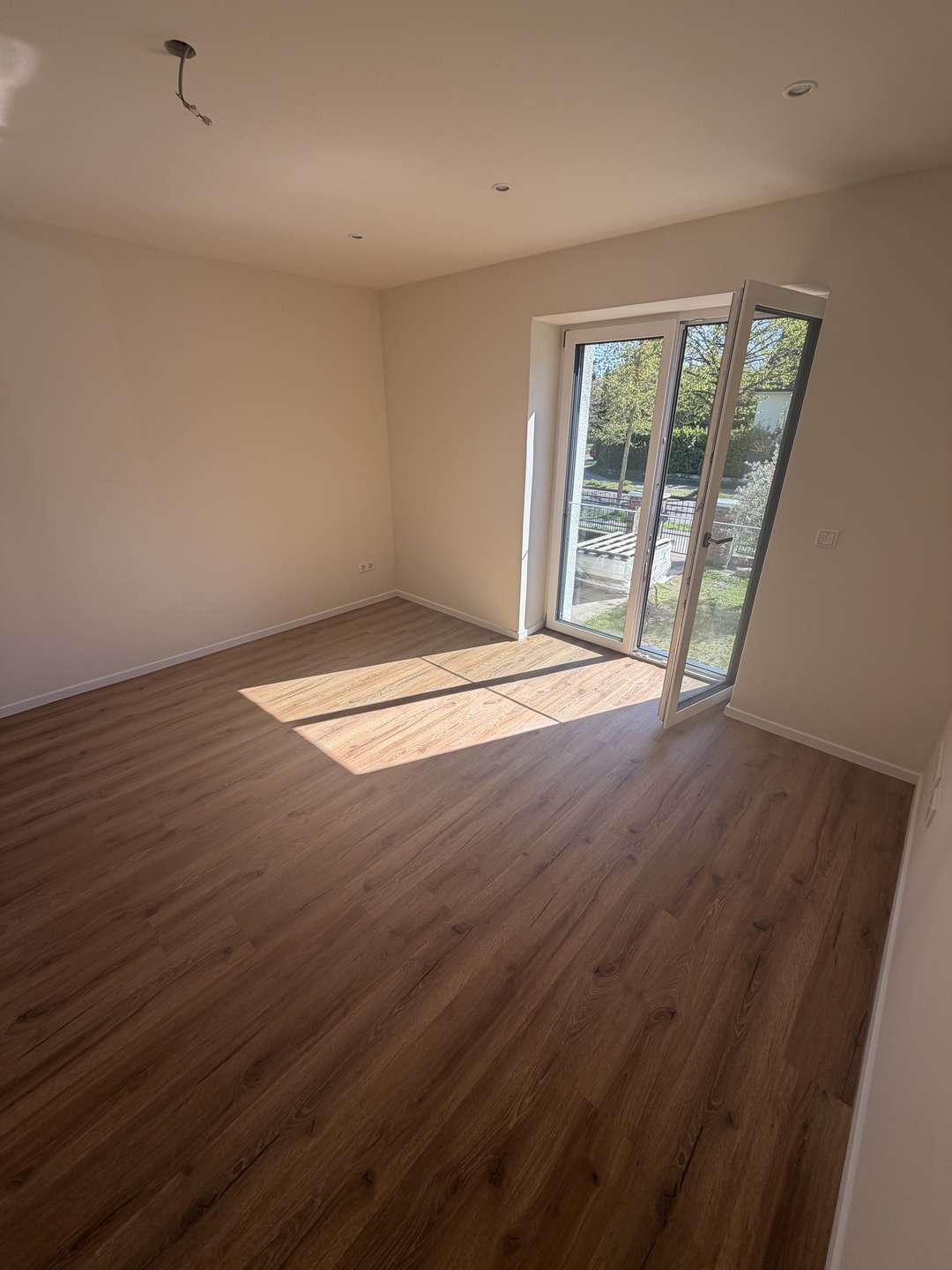 **RESERVIERT** Exklusive 2-Zimmer-EG-Wohnung kernsanierte Stadtvilla in ruhiger Lage - Bild 29