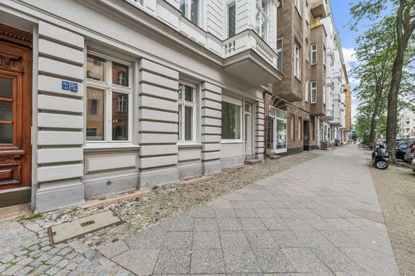 Repräsentative Altbau-Gewerbeeinheit mit umfassender Nutzungsfreiheit in Berlin-Charlottenburg - Thumbnail 10
