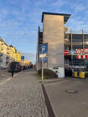 Stellplatz im **ERDGESCHOSS" -  Parkhaus Sonnenstraße 20 in 09130 Chemnitz