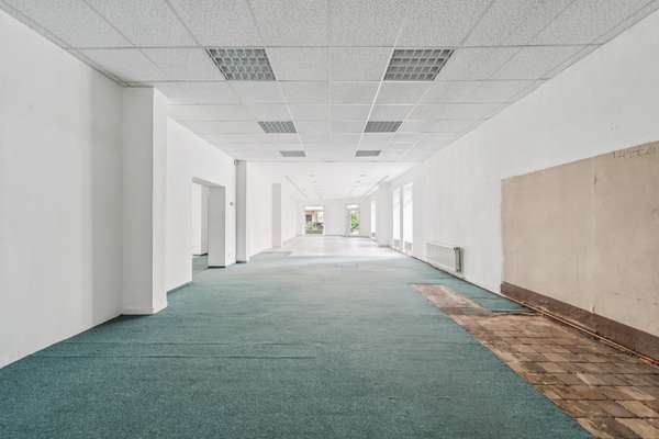216 m² Eckfläche für Praxis, Kanzlei, Büro, Studio, Einzelhandel, Café, Blumenladen, Supermarkt,etc. - Thumbnail 4
