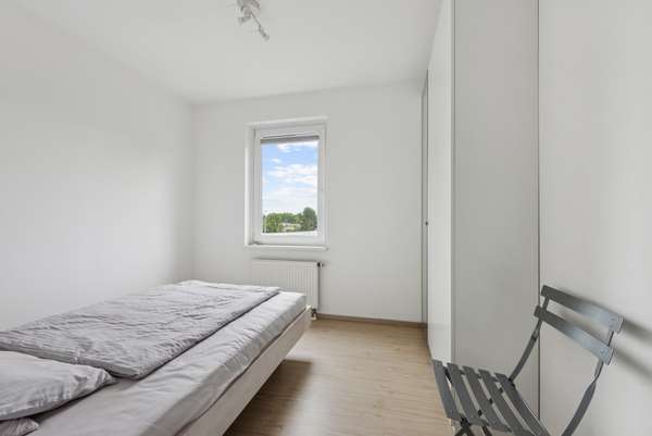 Bezugsfreie, möblierte 2-Zimmer-Eigentumswohnung im 3. Obergeschoss – barrierefrei mit Aufzug - Thumbnail 8