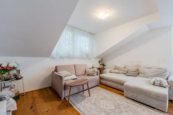 Modernisierte 2-Zimmer-Wohnung mit Teilmöblierung & Einbauküche in Berlin-Rudow - Thumbnail 6