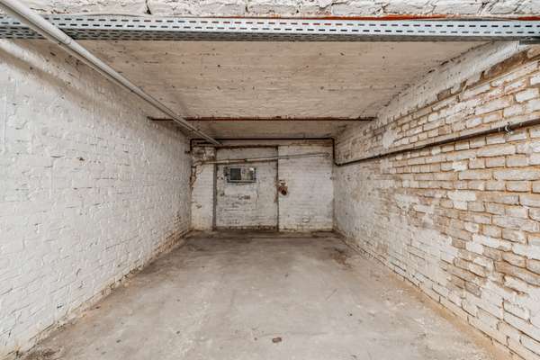 Repräsentative Altbau-Gewerbeeinheit mit umfassender Nutzungsfreiheit in Berlin-Charlottenburg - Thumbnail 21