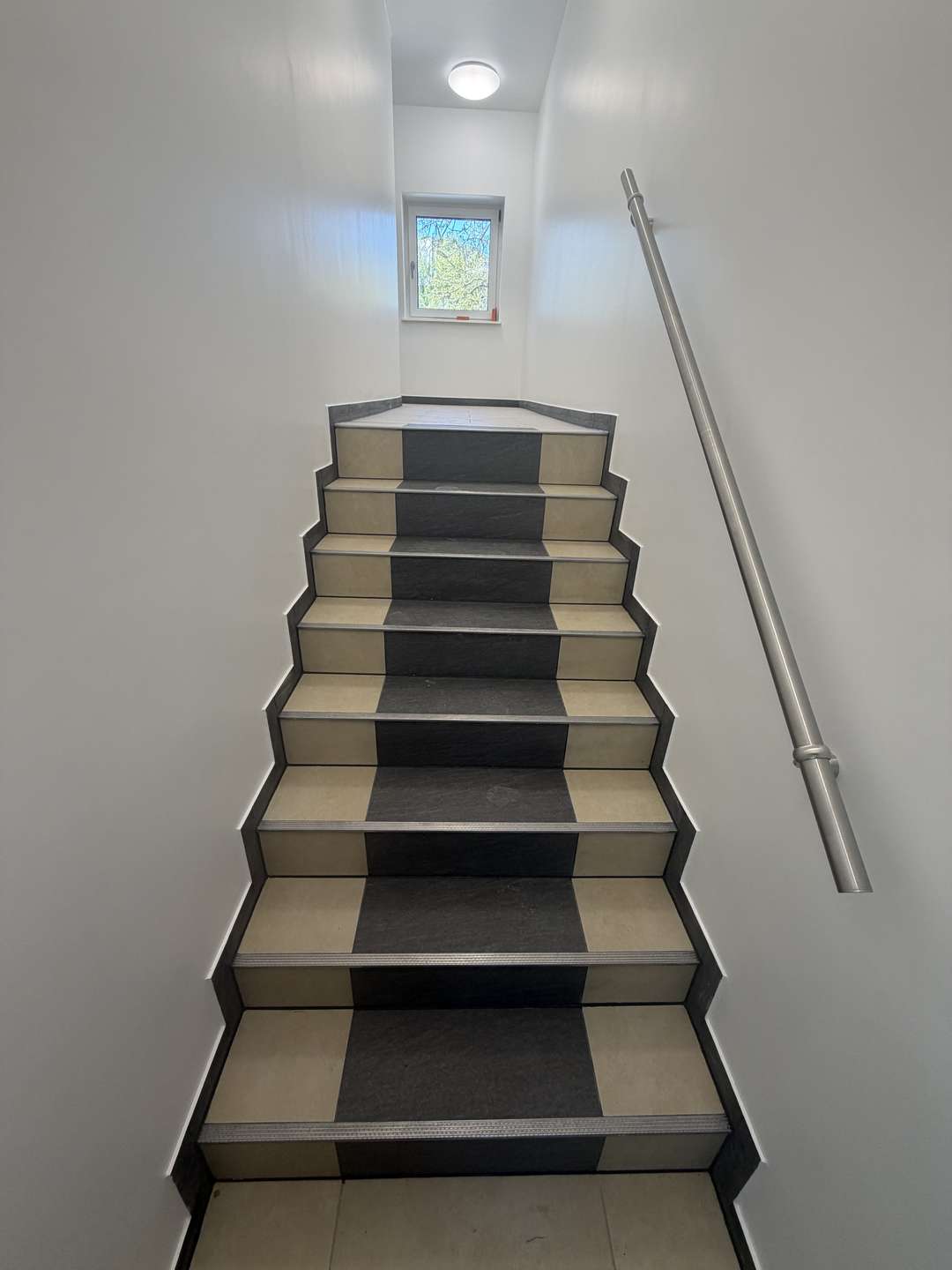 **RESERVIERT** Exklusive 2-Zimmer-EG-Wohnung kernsanierte Stadtvilla in ruhiger Lage - Bild 35