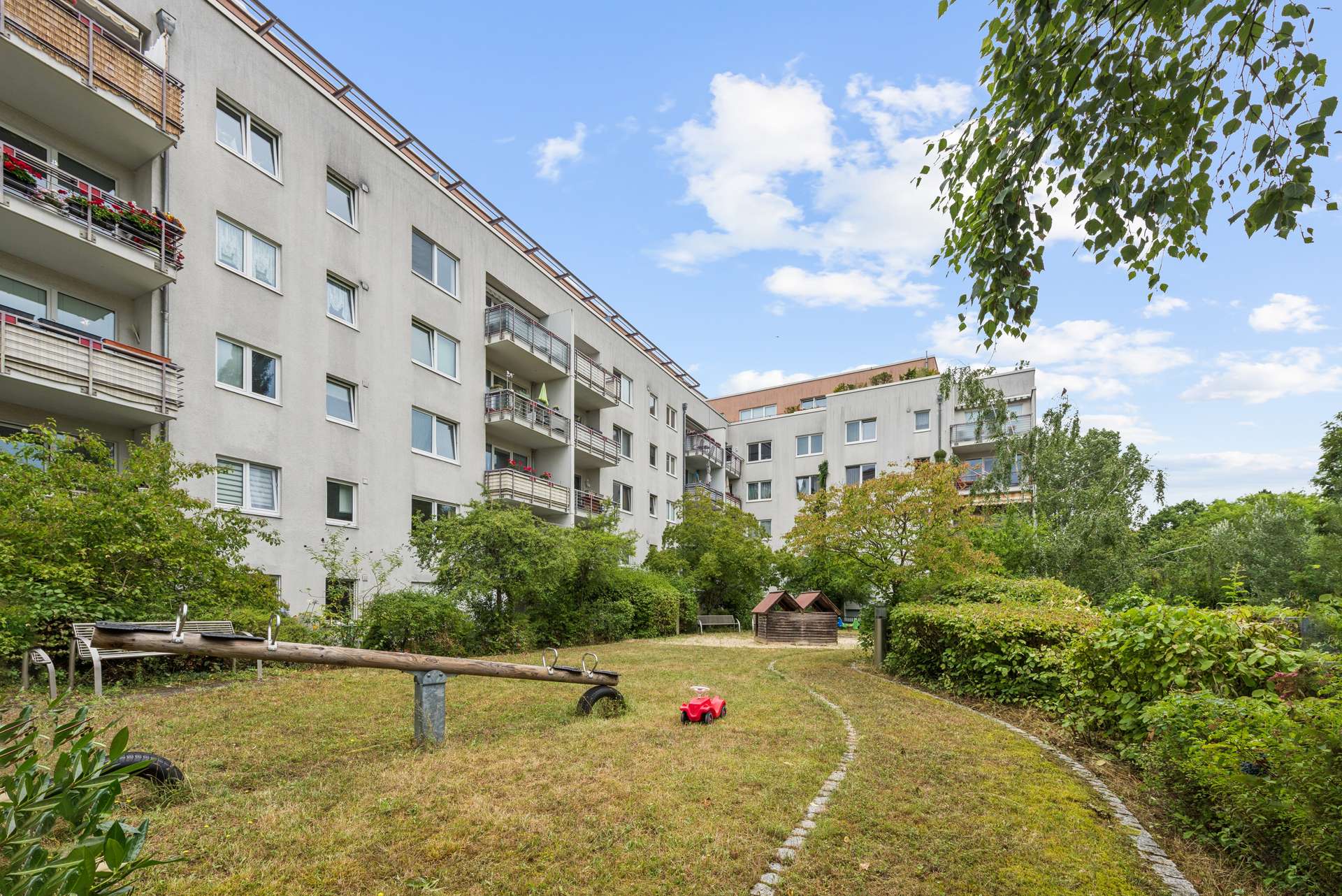 Bezugsfreie, möblierte 2-Zimmer-Eigentumswohnung im 3. Obergeschoss – barrierefrei mit Aufzug - Bild 19