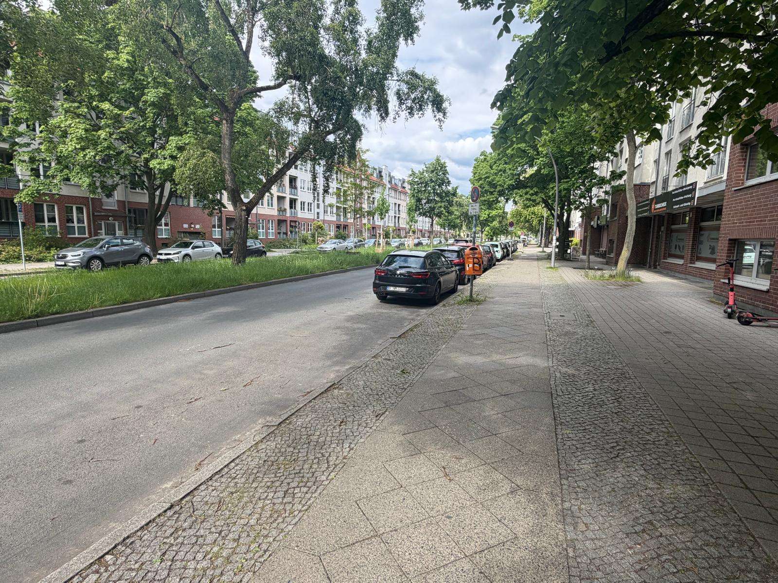 Sicherer Tiefgaragenstellplatz in Tauernallee 34  – Videoüberwacht, gepflegt & sofort verfügbar - Bild 39
