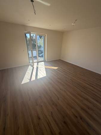 **RESERVIERT** Exklusive 2-Zimmer-EG-Wohnung kernsanierte Stadtvilla in ruhiger Lage - Thumbnail 25