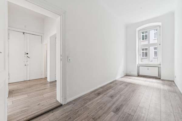 Repräsentative Altbau-Gewerbeeinheit mit umfassender Nutzungsfreiheit in Berlin-Charlottenburg - Thumbnail 5