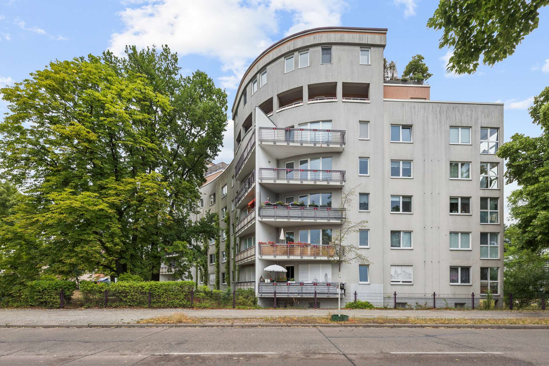 Bezugsfreie, möblierte 2-Zimmer-Eigentumswohnung im 3. Obergeschoss – barrierefrei mit Aufzug - Bild 20