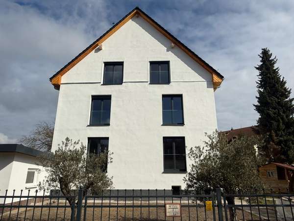 **RESERVIERT** Exklusive 2-Zimmer-EG-Wohnung kernsanierte Stadtvilla in ruhiger Lage - Thumbnail 21