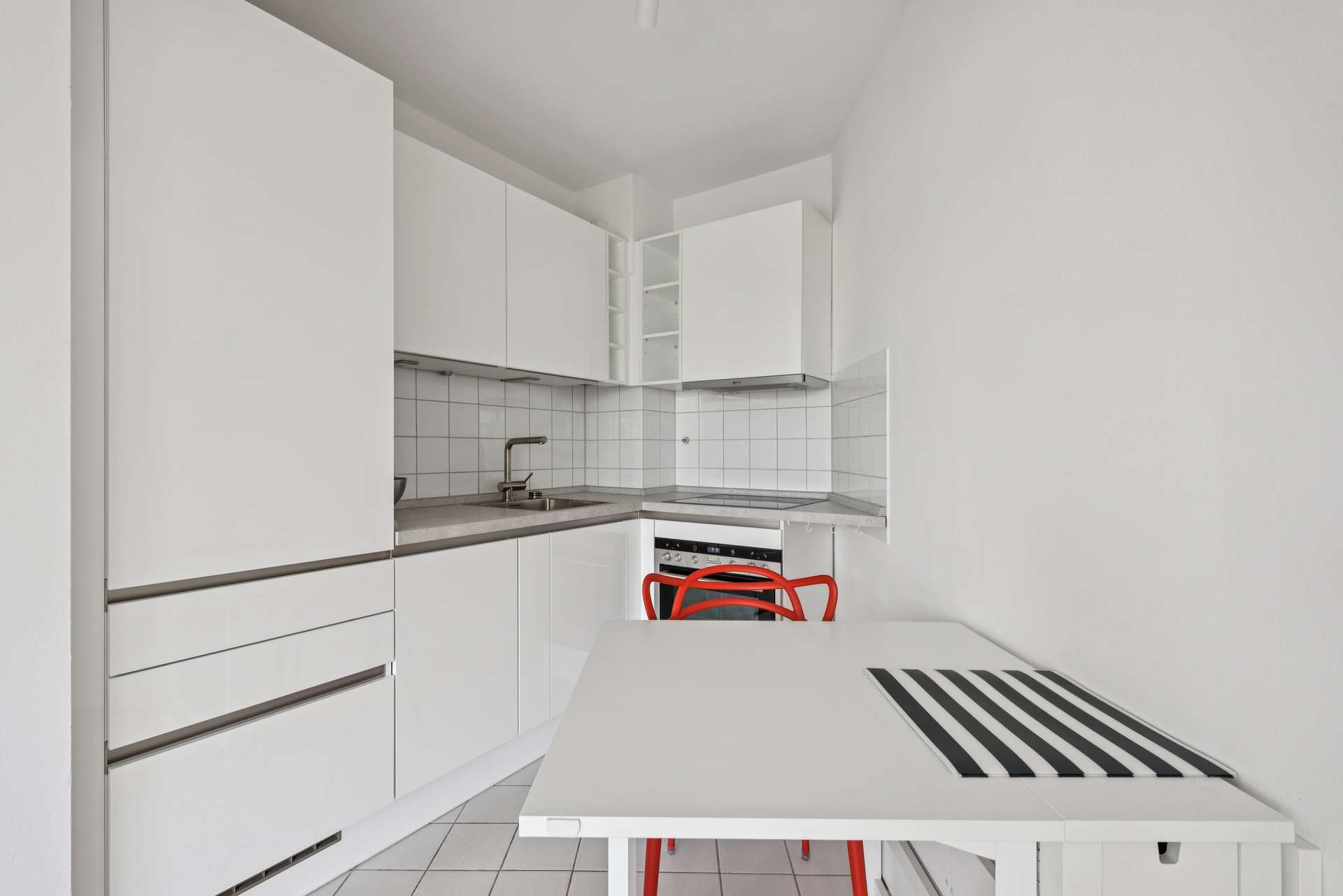 Bezugsfreie, möblierte 2-Zimmer-Eigentumswohnung im 3. Obergeschoss – barrierefrei mit Aufzug - Bild 7