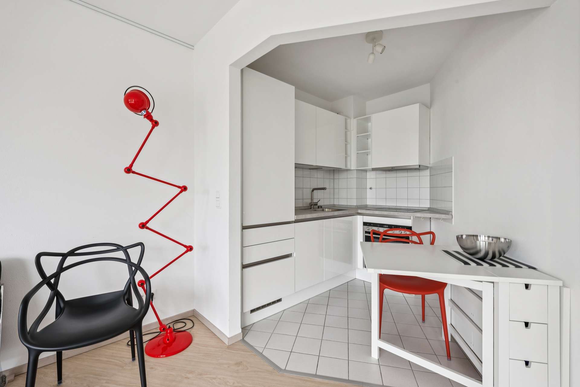 Bezugsfreie, möblierte 2-Zimmer-Eigentumswohnung im 3. Obergeschoss – barrierefrei mit Aufzug - Bild 6
