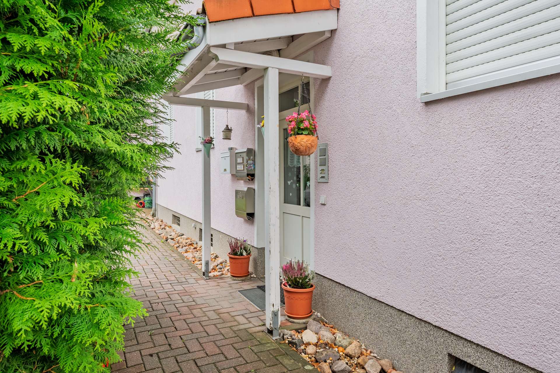 Modernisierte 2-Zimmer-Wohnung mit Teilmöblierung & Einbauküche in Berlin-Rudow - Bild 21