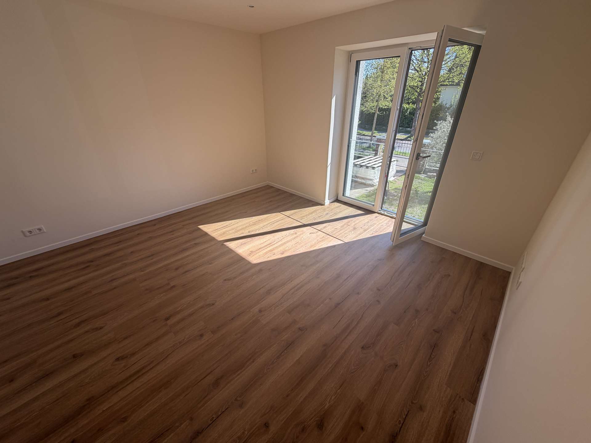 **RESERVIERT** Exklusive 2-Zimmer-EG-Wohnung kernsanierte Stadtvilla in ruhiger Lage - Bild 30
