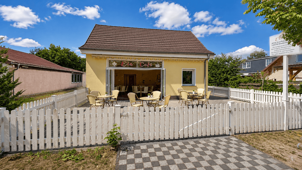 Stilvolles Eiscafé mit großem Kundenstamm