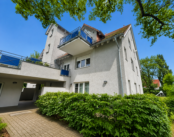 Helle 3-Zimmer Wohnung im 1. OG mit Balkon und TG-Stellplatz in Berlin-Französisch Buchholz