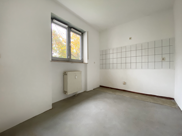 Helle 3,5 Zimmer Wohnung mit Garten
