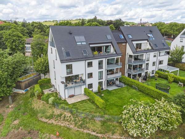 Weitblick über Stuttgart - 4,5 Zimmer Wohnung zu vermieten